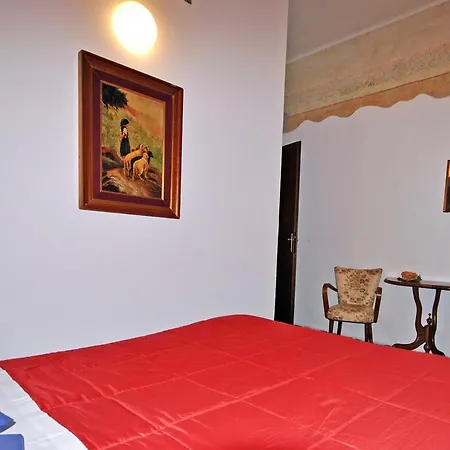 Bed & Breakfast Grand Lori *